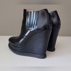 Michael Kors Black Ankle Booties with Platform Leather Heel Size 37